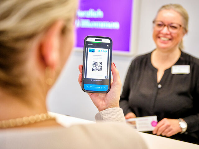 Digitale Signatur und Reisepass-Scan